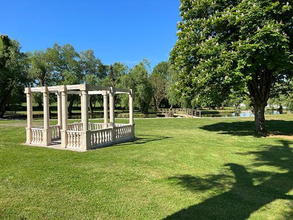 Domaine De Roullet Hotel Exterior photo